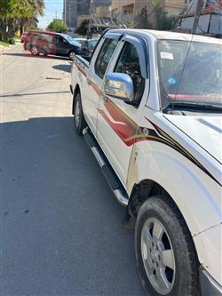 نيسان نافارا